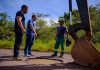 Presidente Roberto Cidade vistoria obras de recuperação da Estrada de Balbina, em Presidente Figueiredo