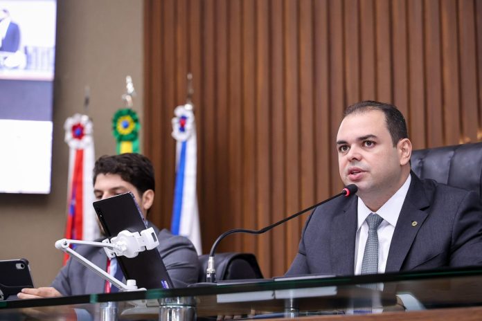 D3B0A309-5C76-46EE-8410-8EB217AB306D