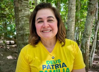 ’Tem quem gosta de tirar foto e tem quem gosta de fazer o trabalho’ diz Maria do Carmo sobre oportunismo político na soltura de onça resgatada no rio Negro