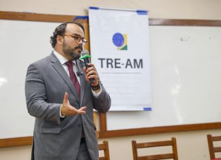 TRE-AM leva projeto “Eleitor do Futuro” a estudantes de Iranduba e inicia rodada de conscientização para jovens no interior do Amazonas