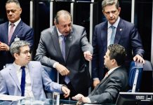 Omar Aziz aponta 14º salário para beneficiados com isenção de Imposto de Renda aprovado no Senado