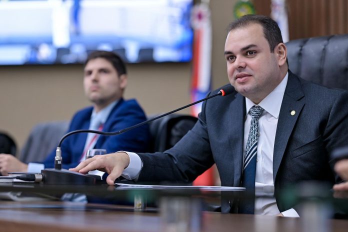 637C44F2-9373-4746-BA84-139EB8AA05C5