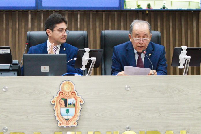 03E5B8CB-1F0B-4962-AEE8-CDD4656B53A3