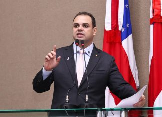 Roberto Cidade antecipa debate nacional e garante proteção a crianças na internet