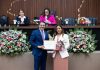 Felipe Souza homenageia superintendente da Polícia Federal com Diploma Mulher Cidadã Amazonense