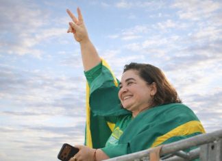 1º lugar: Professora Maria do Carmo já lidera a eleição no Amazonas