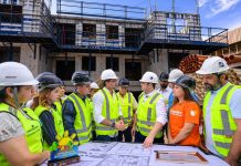 Em vistoria de obras do Residencial Compensa, governador interino Roberto Cidade destaca continuidade dos projetos habitacionais no Amazonas