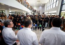 No primeiro dia à frente do Executivo, governador interino Roberto Cidade destaca estabilidade institucional e continuidade de projetos