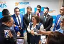 Professora Maria do Carmo visita Câmara Municipal e mostra união no projeto da direita para o Amazonas