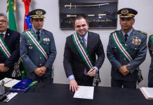 Governador interino Roberto Cidade destaca valorização da Polícia Militar do Amazonas durante homenagem aos 189 anos da corporação