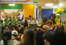 ’Chegou a hora dos jovens ocuparem a política’, diz Maria do Carmo em encontro na zona Norte de Manaus