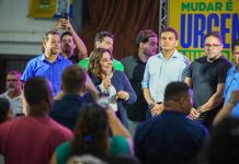 Força da mulher: Professora Maria do Carmo é aclamada em grande reunião na zona Lestes de Manaus