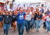 Roberto Cidade destaca propostas para a educação durante caminhada no Santo Agostinho