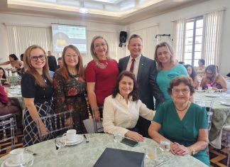 Lei de Adjuto Afonso institui o ‘Dia Florescer da Autoestima da Mulher’ no Amazonas